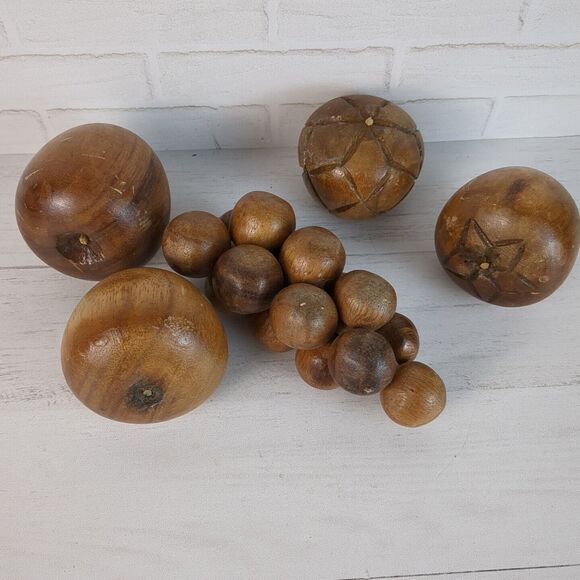 Vintage Wooden Fruit 5pc. Mid Century Home Decor Boho Eclectic Cottage 1960s - Picture 7 of 11